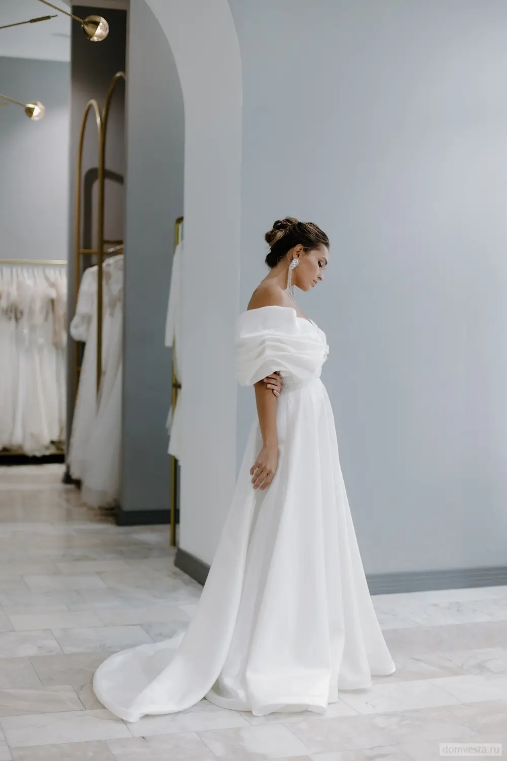 Charming Off The Shoulder Pleat Sweetheart Satin A Line Wedding Dresses Corset Back Sweep Train Custom  Made Vestido De Noival