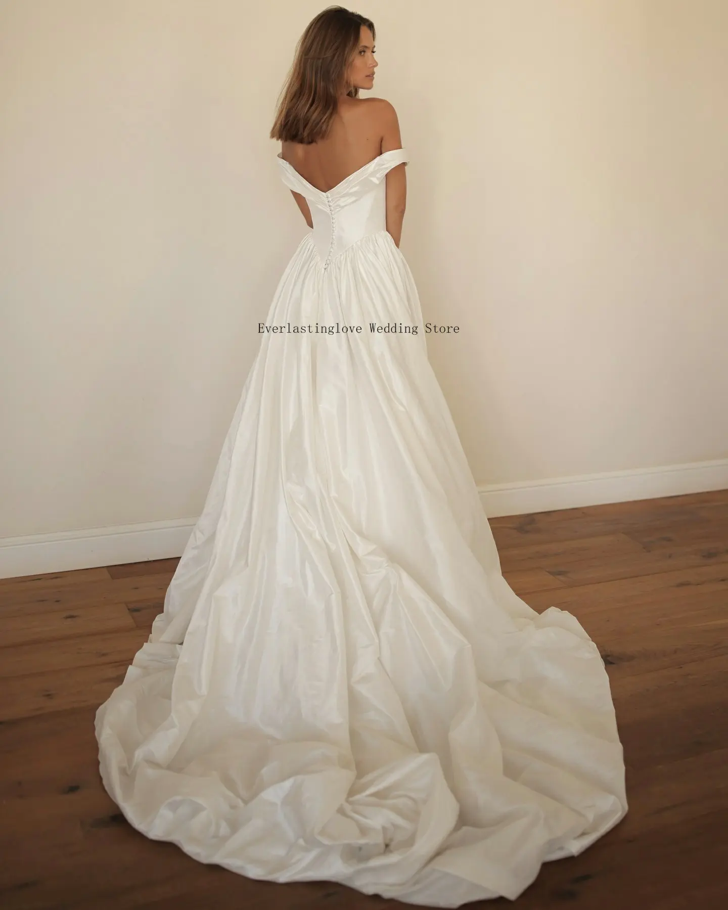 Elegant Off The Shoulder Sweethart Satin A Line Wedding Dresses Sweep Train Custom Made 2024 Rode De Morrie