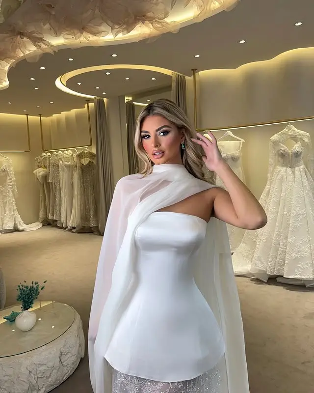 Sinple Strapless Satin Short /Mini Wedding Dreses With Long Scalf Custom Made Bridal Grown 2025 Vestido De Noival