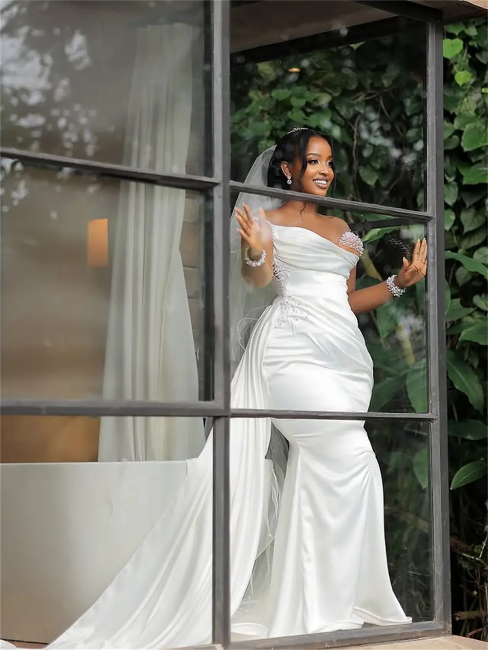 Vintage Sheer Illusion  long Sleeves Beeded Pleat Satin Mermaid Wedding Dresses With Long Rubbons Custom Made 2026 Rode De Morri