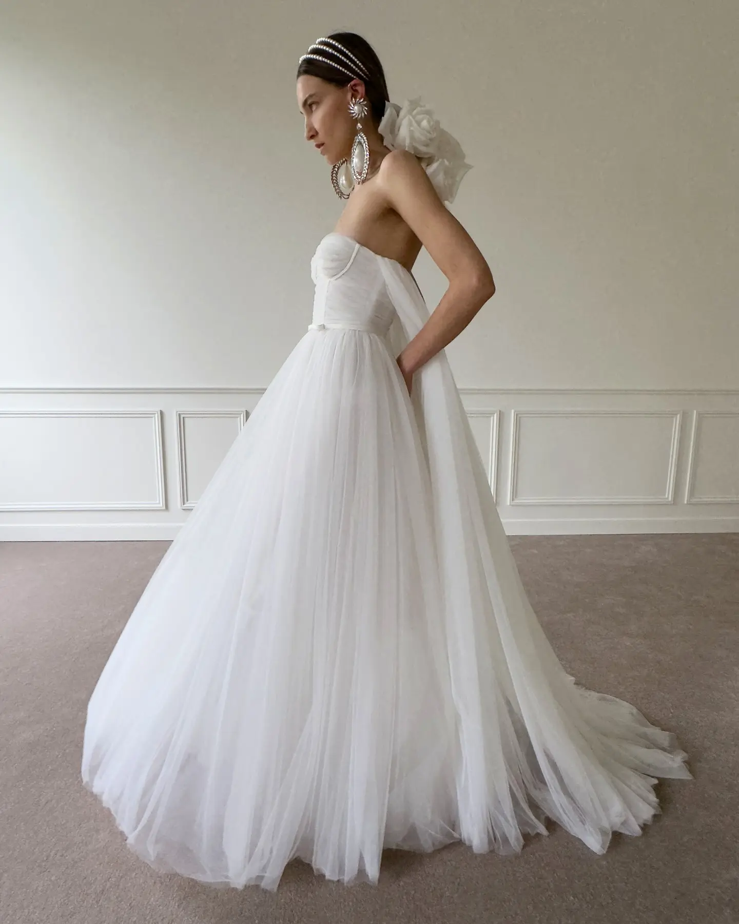 Charming Strapless Pleart Tull A Line Wedding Dresses Long Rubbons Custom Made 2026 Vestido De Noival