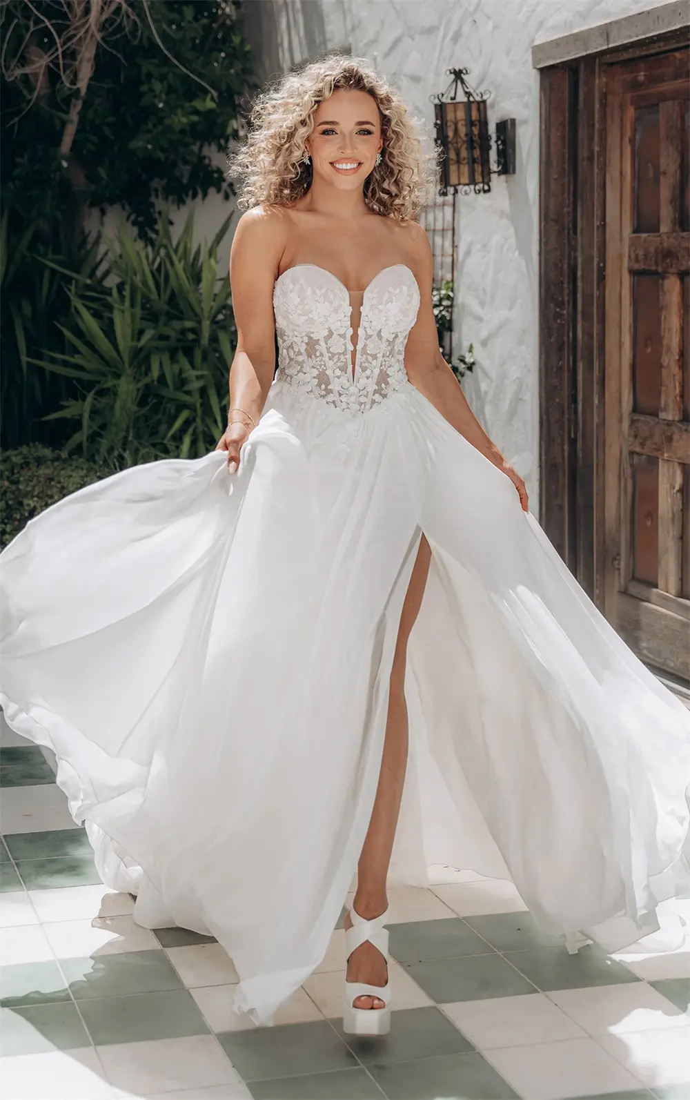 Popular V-neck Lace Applique Bridal Grown A Line Wedding Dresses Side Slit Custom Made Vestido De Noival