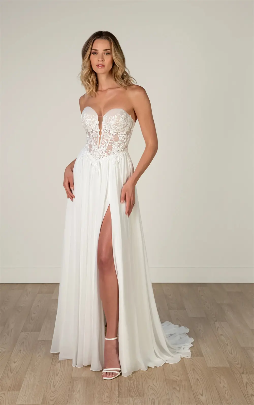 Popular V-neck Lace Applique Bridal Grown A Line Wedding Dresses Side Slit Custom Made Vestido De Noival