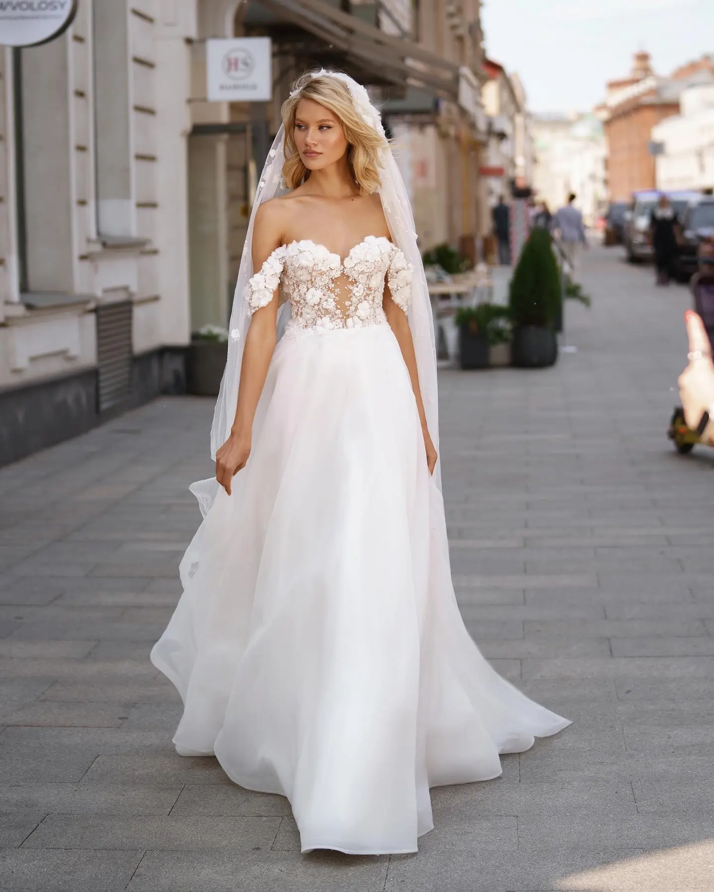 Elegant Off The Shoulder Lace Applique Sweetheat Boho Beach Bridal Grown Wedding Dresses Custom Made 2024 Rode De Morrie