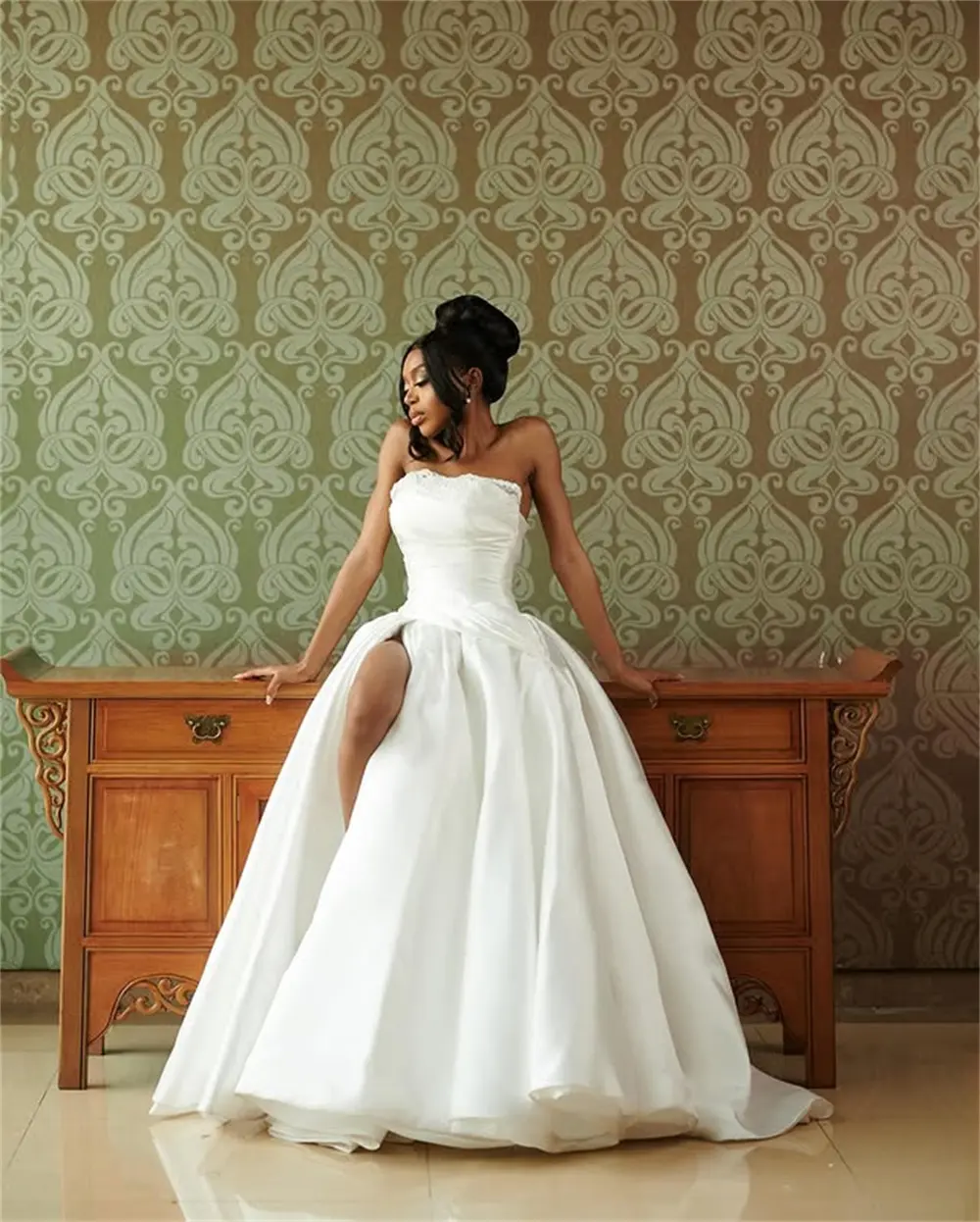 Vintage Strapless Pleat Ball Grown Wedding Dresses Side Slit Custom Made 2025 Rode De Morrie