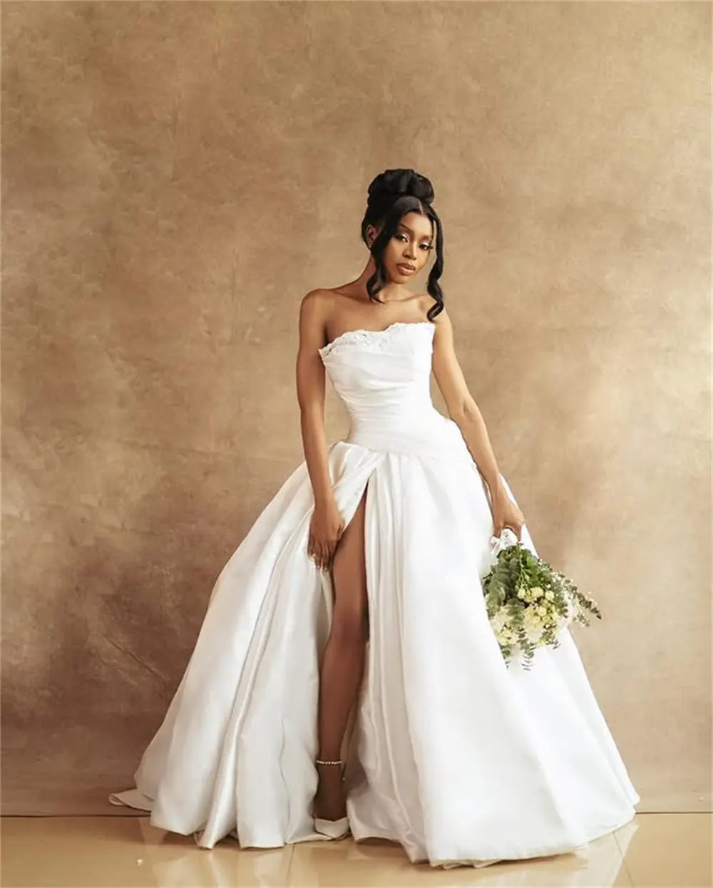 Vintage Strapless Pleat Ball Grown Wedding Dresses Side Slit Custom Made 2025 Rode De Morrie