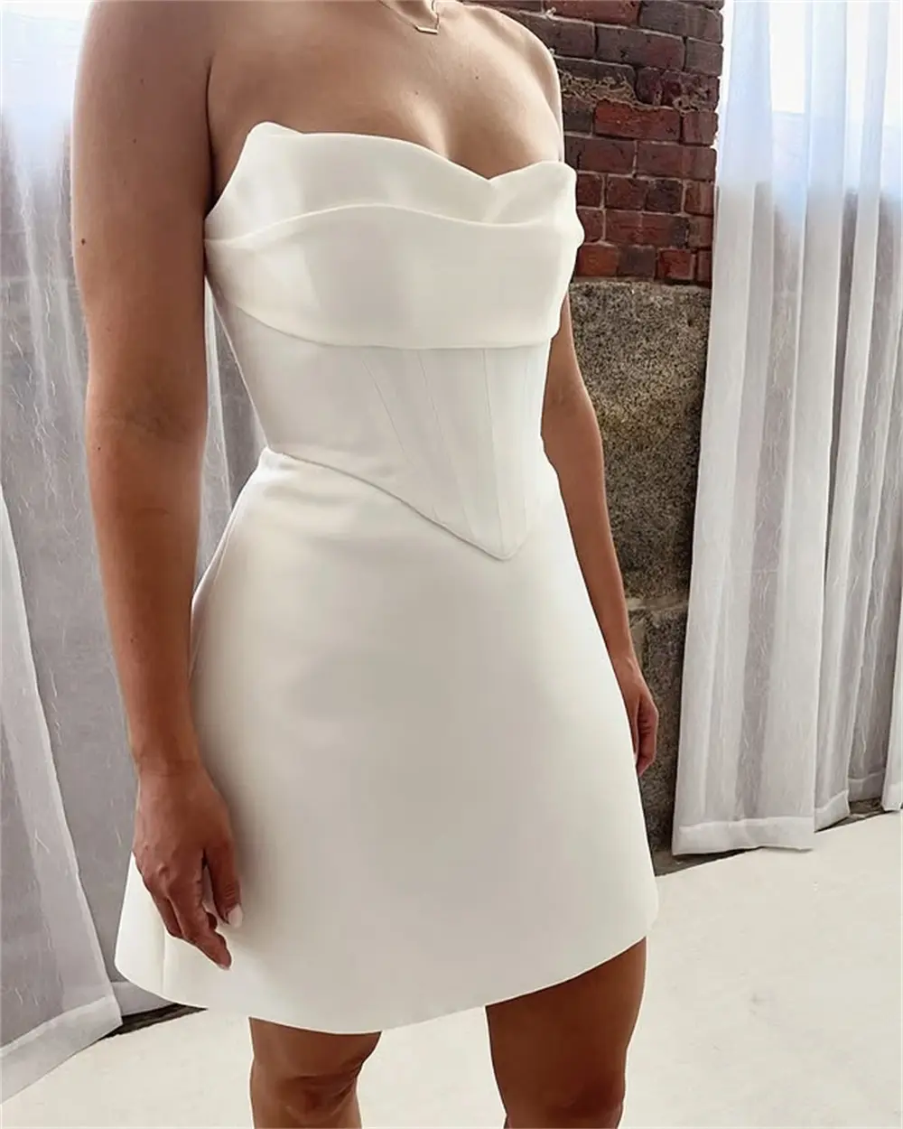 Simple V-neck Pleat Satin Short /Mini Sheath Wedding Dresses Custom Made Bridal Grown 2026 Rode De Morrie