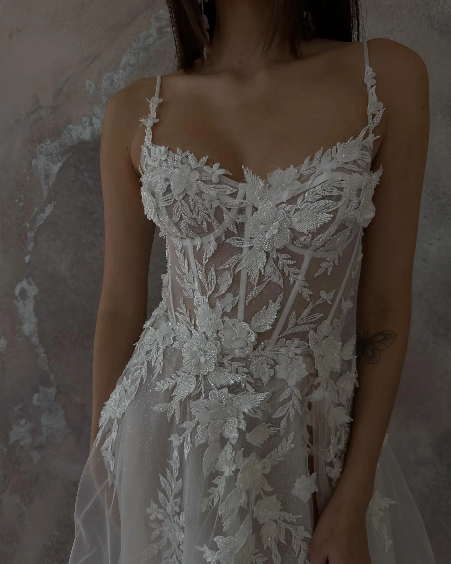 Elegant  Spaghetti Straps Lace Applique Sweetheart A Line Wedding Dresses Side Slit Custom Made 2023 Rode De Morrie