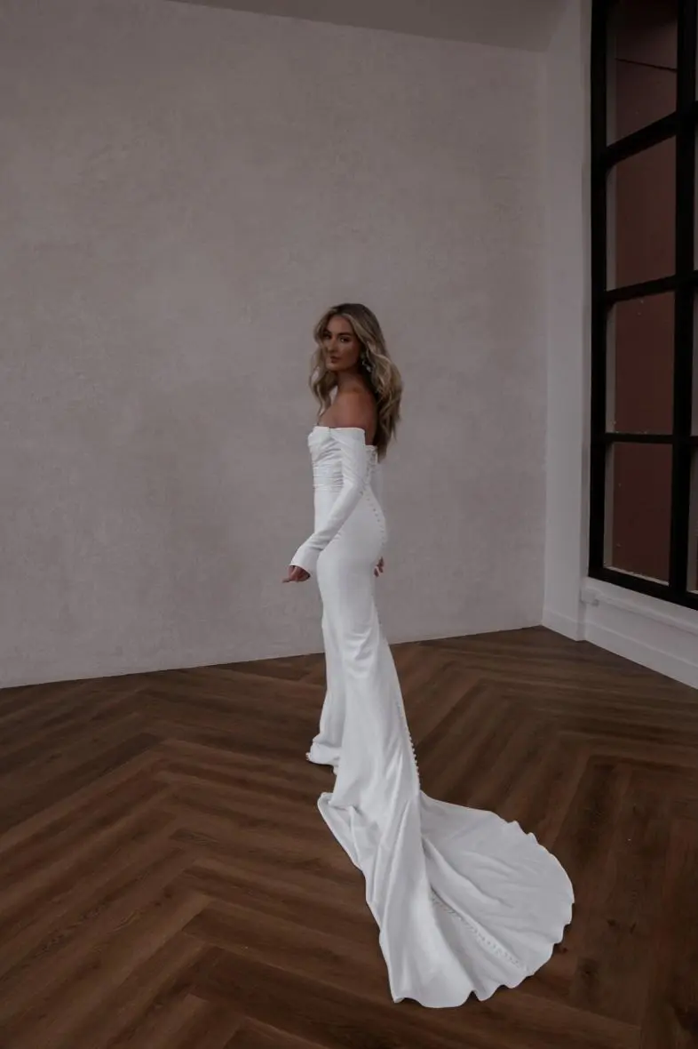 Elegant Off The Shoulder Long Sleeves Butterfly Mesh  Satin Sheat/Mermaid Wedding Dresses Button Zipper Back 2023 Rode De Morrie