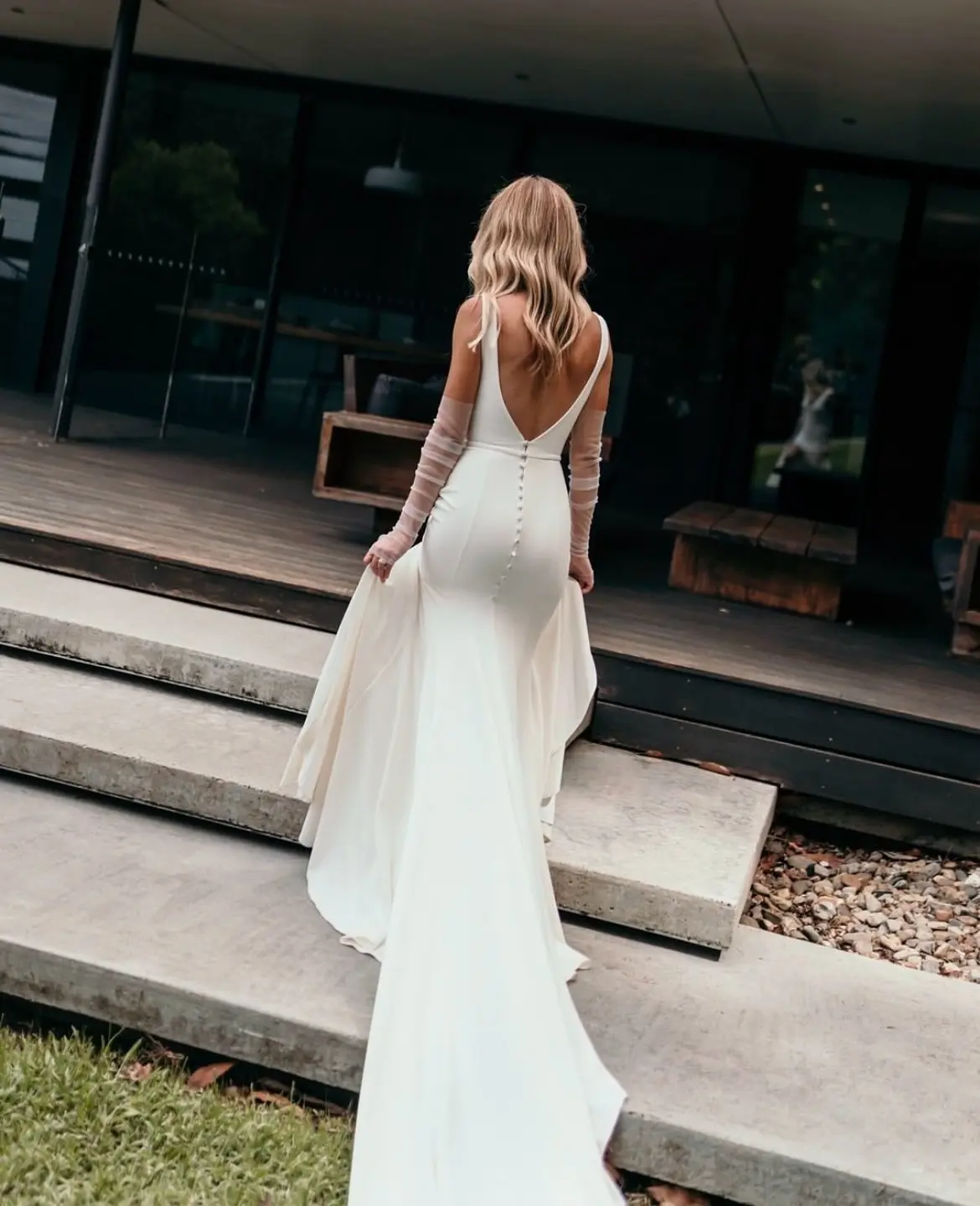 Sexy V-neck Sheath/Mermaid Wedding Dresses Side Slit Backless Custom Made 2025 Vestido De Noival