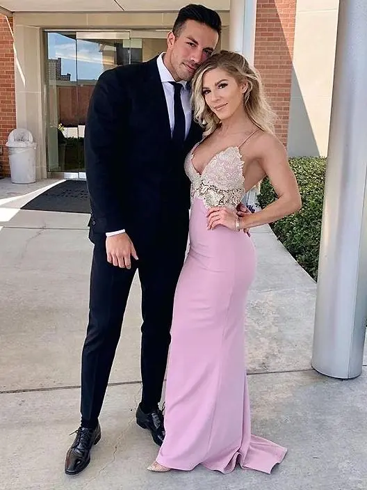 Sexy V-neck Soft Satin Crossed Straps Back Mermaid Wedding Dress with Lace Applique Sweep Train Backless Bridal Party Grown