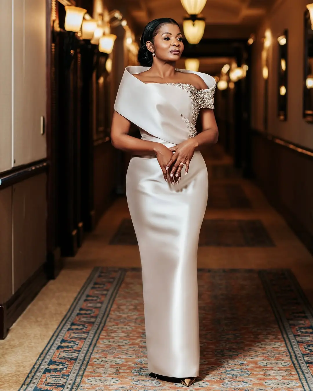 Sophisticated  Off the Shoulder Beaded Satin Sheath Wedding Dresses Custom Made 2026 Vestido De Noival