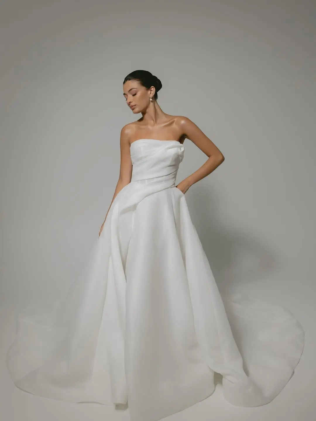 Elegant Pleat Strapless Organza A Line Wedding Dresses Side Slit Custom Made Bridal Grown 2026 Vestido De Noival