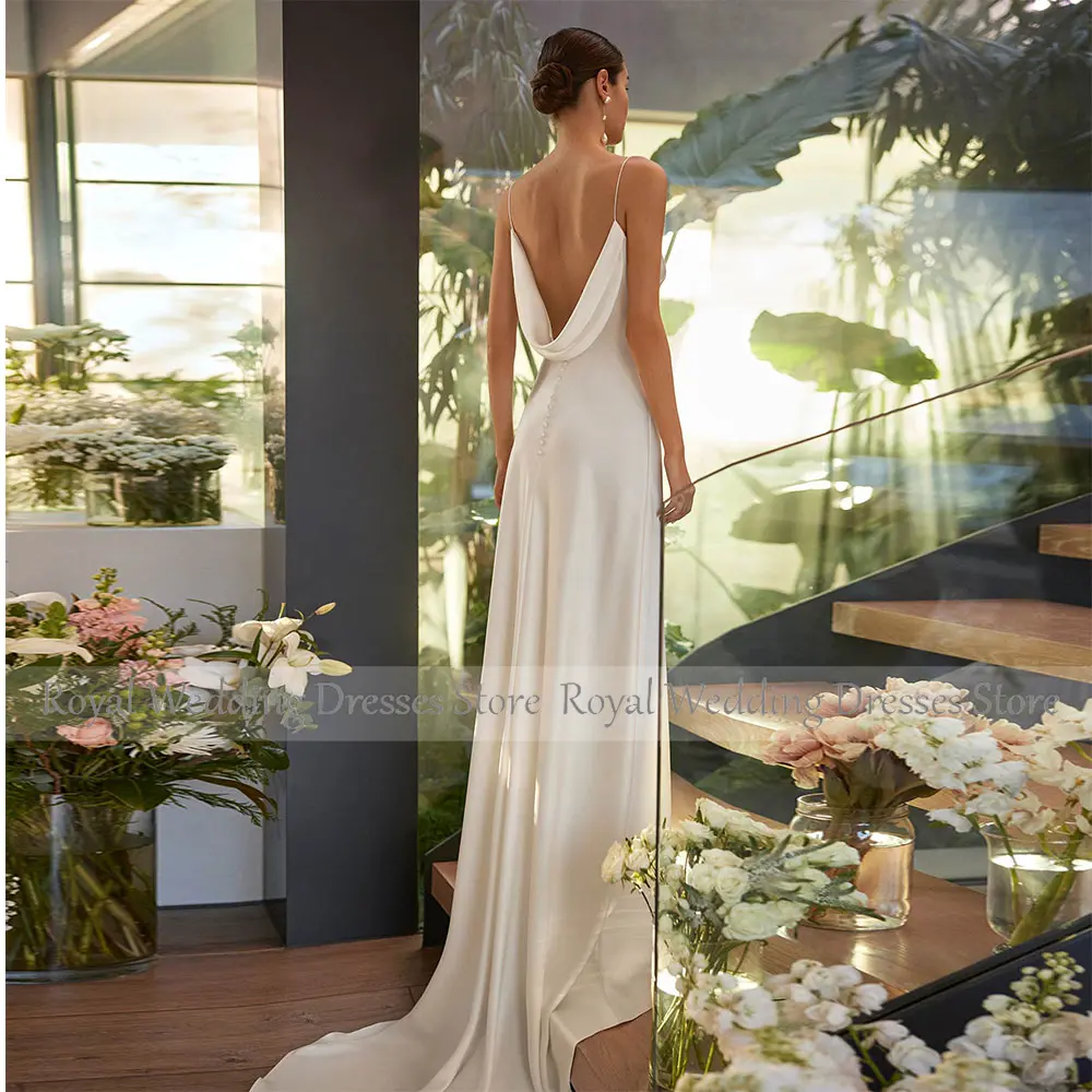 Sexy Wedding Dresses for Women Ivory Satin V Neck Spaghetti Straps A Line Wedding Gowns Long Backless Simple Bridal Dress 2025