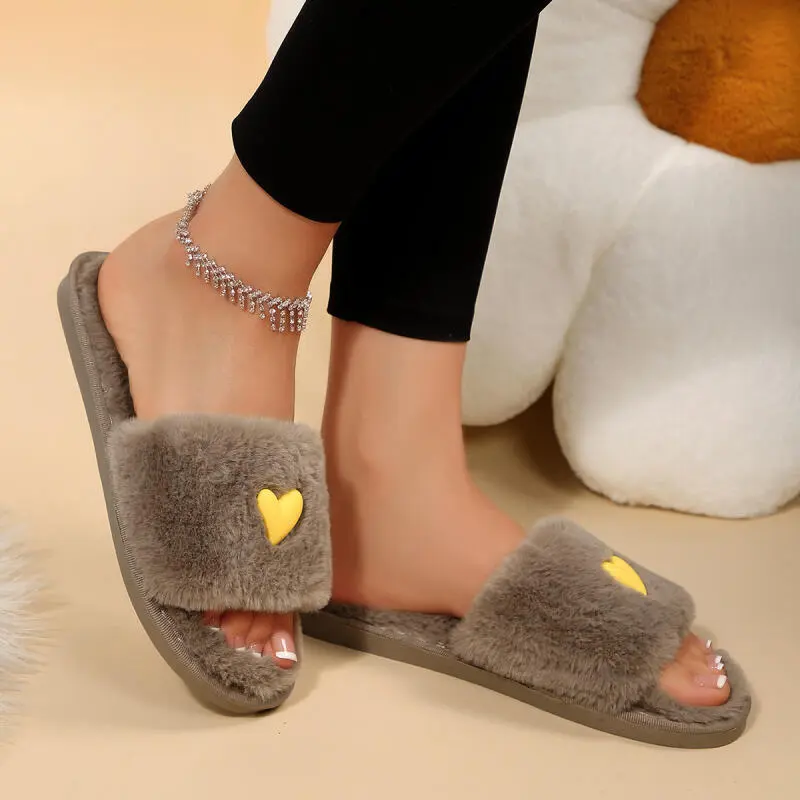 Sweet Heart Decoration Short Plush Indoor Slippers Women 2025 Winter Soft Thick Bottom Bedroom Slides Warm Faux Fur Slippers