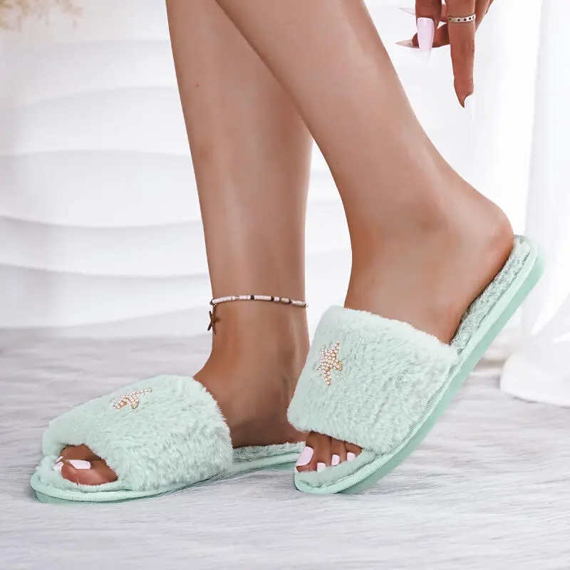 Fashion Pearl Star Warm Furry Slides Women 2025 Winter Luxury Faux Fur Slippers Comfort Thick Thick Non Slip Cotton Slippers