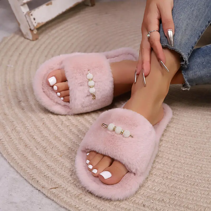 Fashion Glitter Decoration Faux Fur Slippers Women 2025 Winter Warm Short Plush Bedroom Slides Comfort Non Slip Indoor Slippers