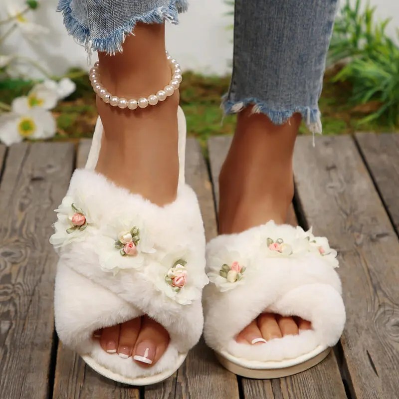 Elegant Flower Decoration Furry Slippers Women 2025 Winter Fashion Cross Strap Faux Fur Indoor Slides Soft Short Plush Slippers