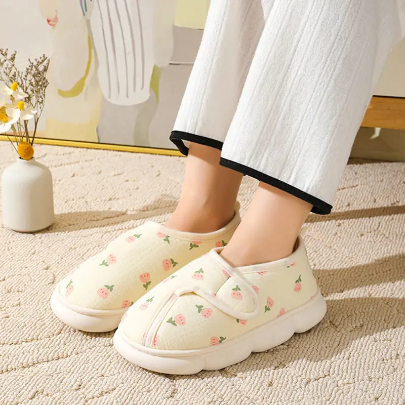 Cute Flower Printed Cotton Postpartum Slippers Women 2025 Autumn Warm Short Plush Indoor Slippers Comfort Soft Non Slip Slides