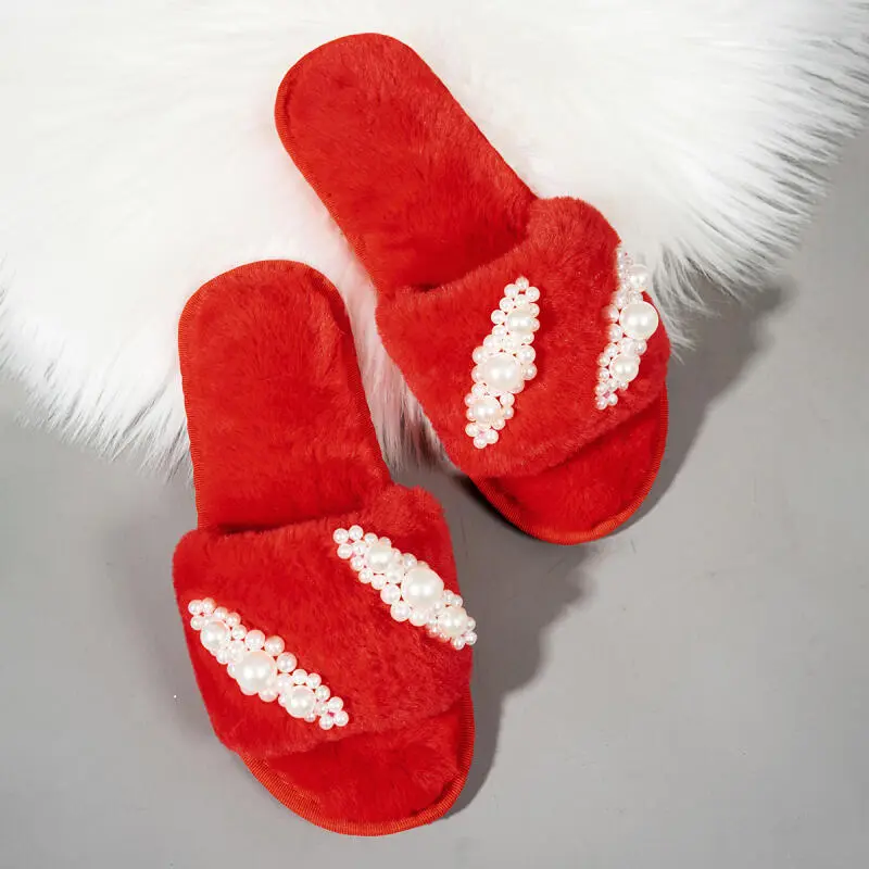 Luxury Pearl Decoration Red Furry Slippers Women 2025 Winter Warm Short Plush Non Slip Indoor Slippers Soft Flat Heel Slides