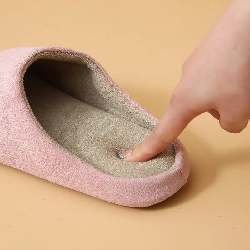 Comfort Soft Sole Cotton Silent Slippers Women 2025 Winter Warm Suede Indoor Slippers Casual Thick Bottom Non Slip Couple Slides