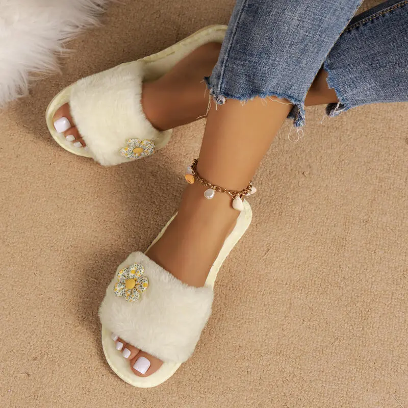 Sweet Flower Decoration Faux Fur Slides Women 2025 Winter Warm Short Plush Indoor Slippers Soft Flat Heel Furry Bedroom Slides
