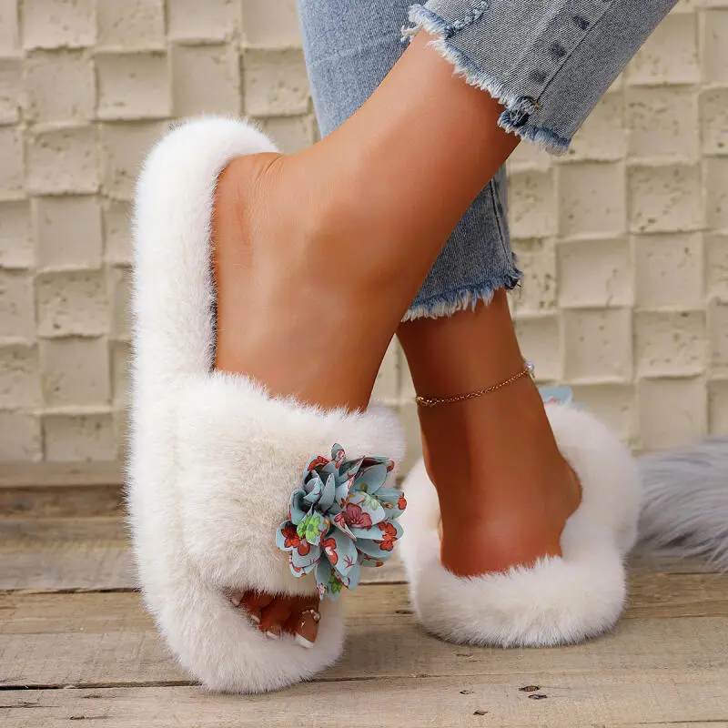 Fashion Flower Decoration Cotton Slides Women 2025 Winter Soft Short Plush Indoor Slippers Comfort Thick Bottom Faux Fur Slipper