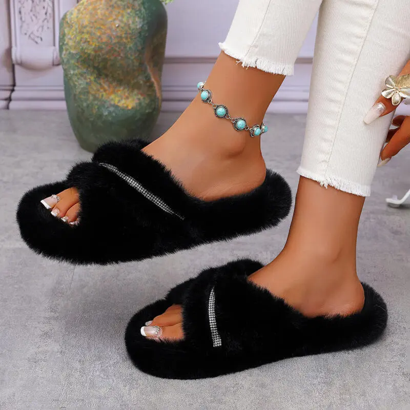 Fashion Silver Glitter Faux Fur Slippers Women 2025 Winter Comfort Thick Bottom Non Slip Indoor Cotton Slides Warm Furry Slides