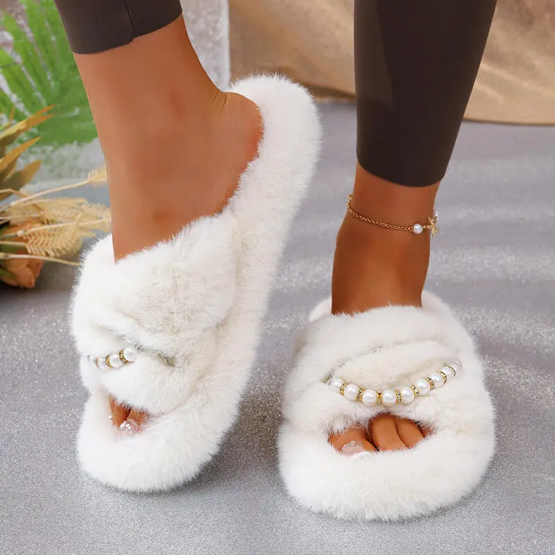 Luxury Pearl Chain Fur Slippers Women 2025 Winter Fashion Cross Strap Non Slip Indoor Furry Slides Soft Short Plush Slippers