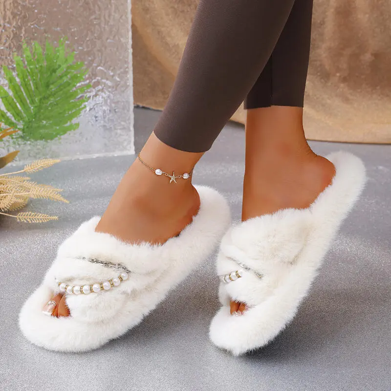 Luxury Pearl Chain Fur Slippers Women 2025 Winter Fashion Cross Strap Non Slip Indoor Furry Slides Soft Short Plush Slippers