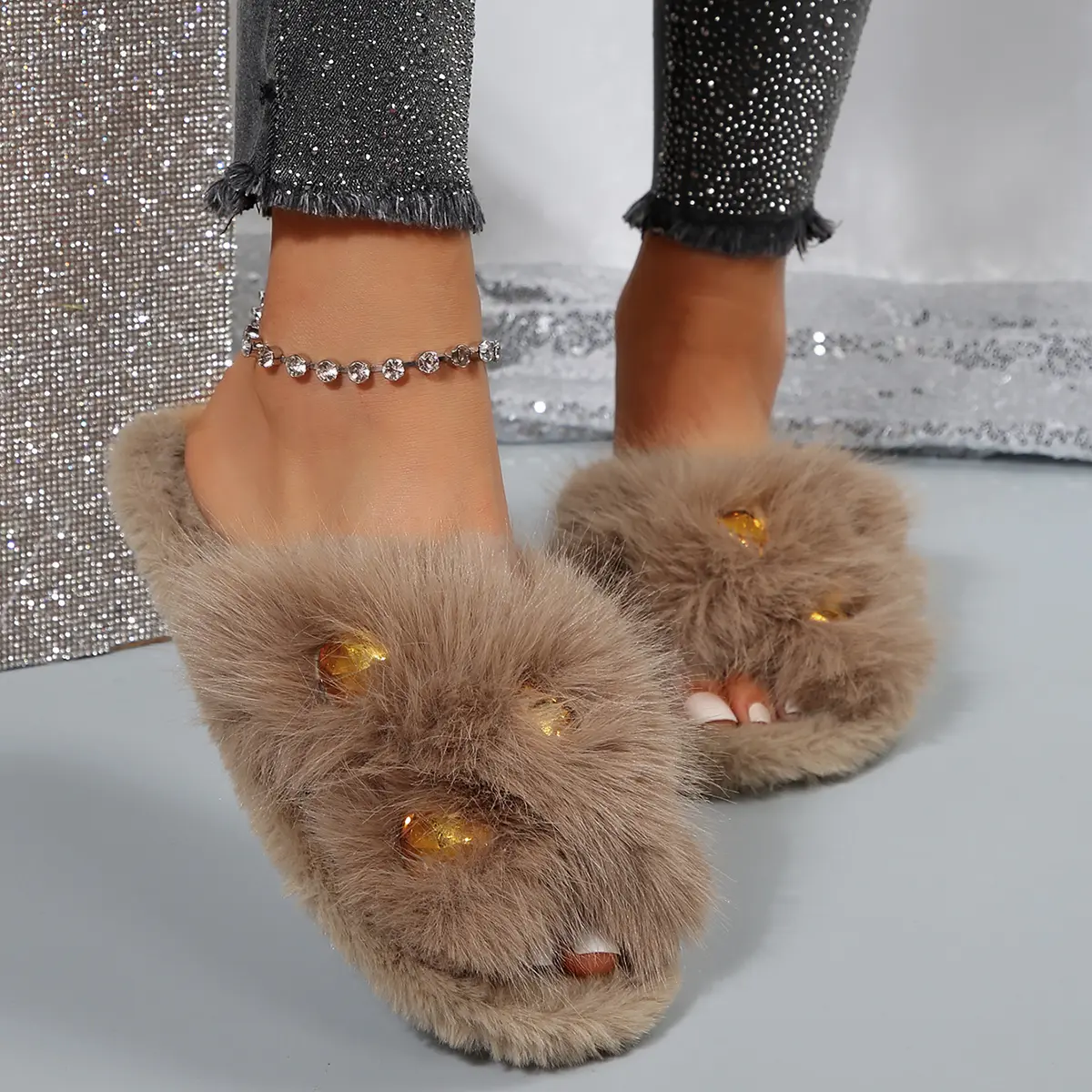 Luxury Glitter Heart Cross Strap Furry Slides Women 2025 Warm Long Plush Non Slip Indoor Slippers Comfort Flat Heel Slippers