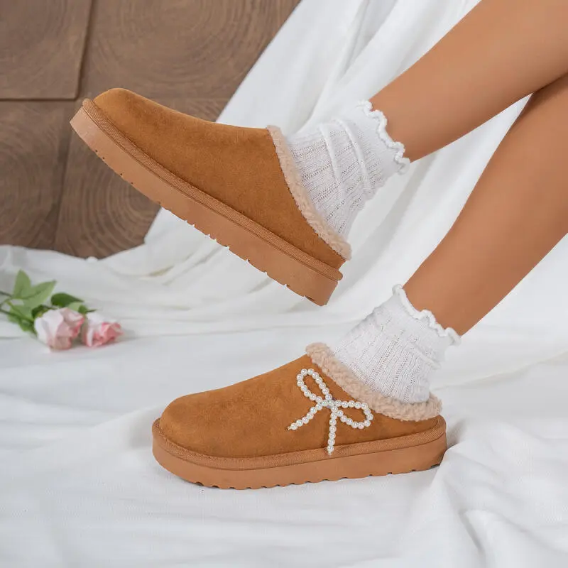 Luxury Pearl Chain Bowknot Cotton Slippers Women 2025 Winter Comfort Thick Bottom Fur Indoor Slippers Warm Short Plush Slides
