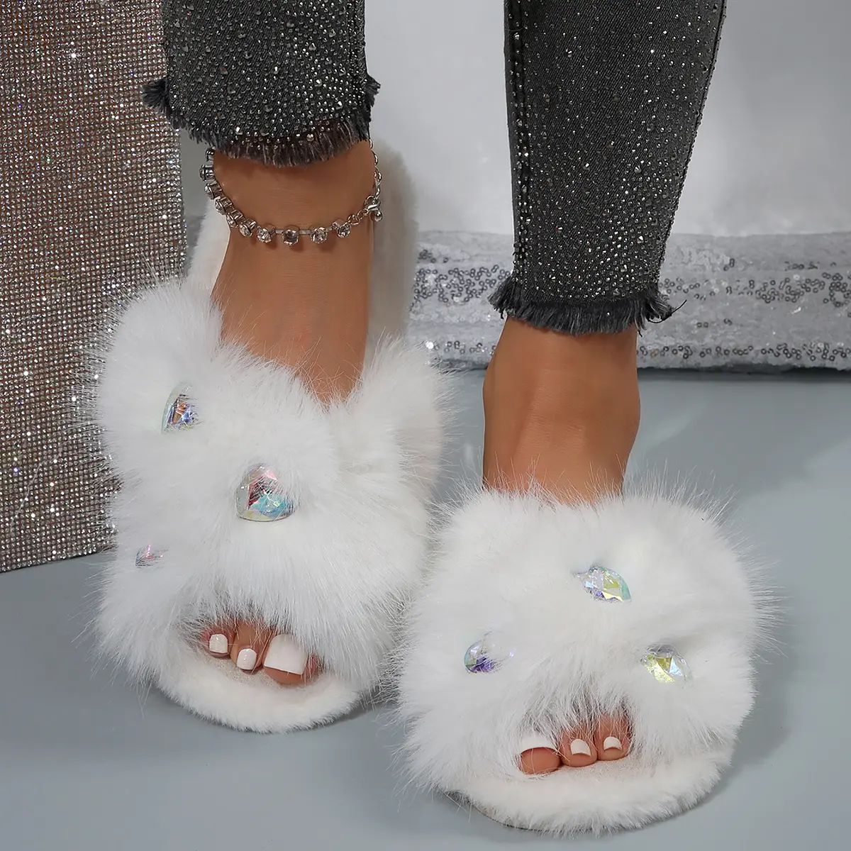 Luxury Glitter Heart Cross Strap Furry Slides Women 2025 Warm Long Plush Non Slip Indoor Slippers Comfort Flat Heel Slippers