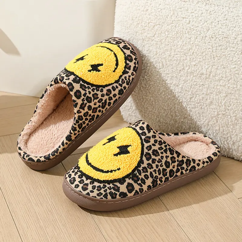 Fashion Leopard Cotton Indoor Slippers Women 2025 Winter Splicing Smiley Face Non Slip Bedroom Slides Warm Short Plush Slippers