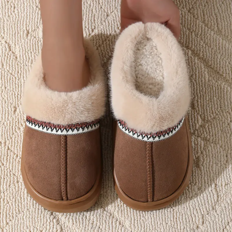 Women's Winter Faux Fur Mules Slides 2025 Warm Cashmere Thick Bottom Cotton Slippers Bohemian Soft Short Plush Indoor Slipperss