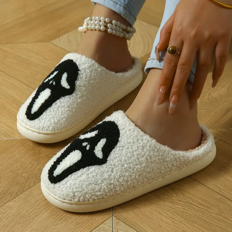 Punk Skull Plush Indoor Slippers Unisex 2025 Winter Halloween Flat Heel Non Slip Furry Slippers Comfort Home Slides for Women