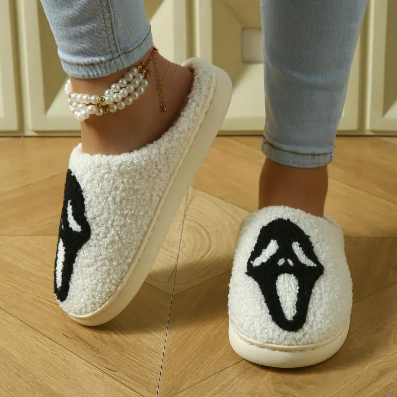 Punk Skull Plush Indoor Slippers Unisex 2025 Winter Halloween Flat Heel Non Slip Furry Slippers Comfort Home Slides for Women
