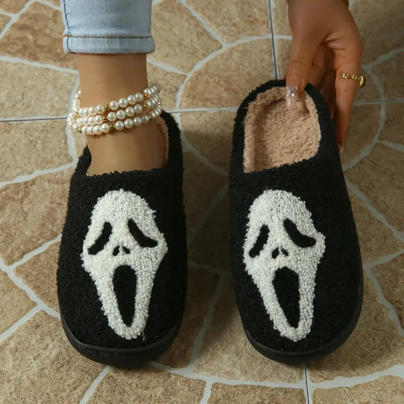 Punk Skull Plush Indoor Slippers Unisex 2025 Winter Halloween Flat Heel Non Slip Furry Slippers Comfort Home Slides for Women
