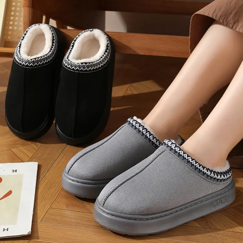New Women's Fashion Fluffy Thick Platform Slippers 2025 Winter Plush Warm Cotton Soft Sole Non-Slip Unisex Slides for Ladies