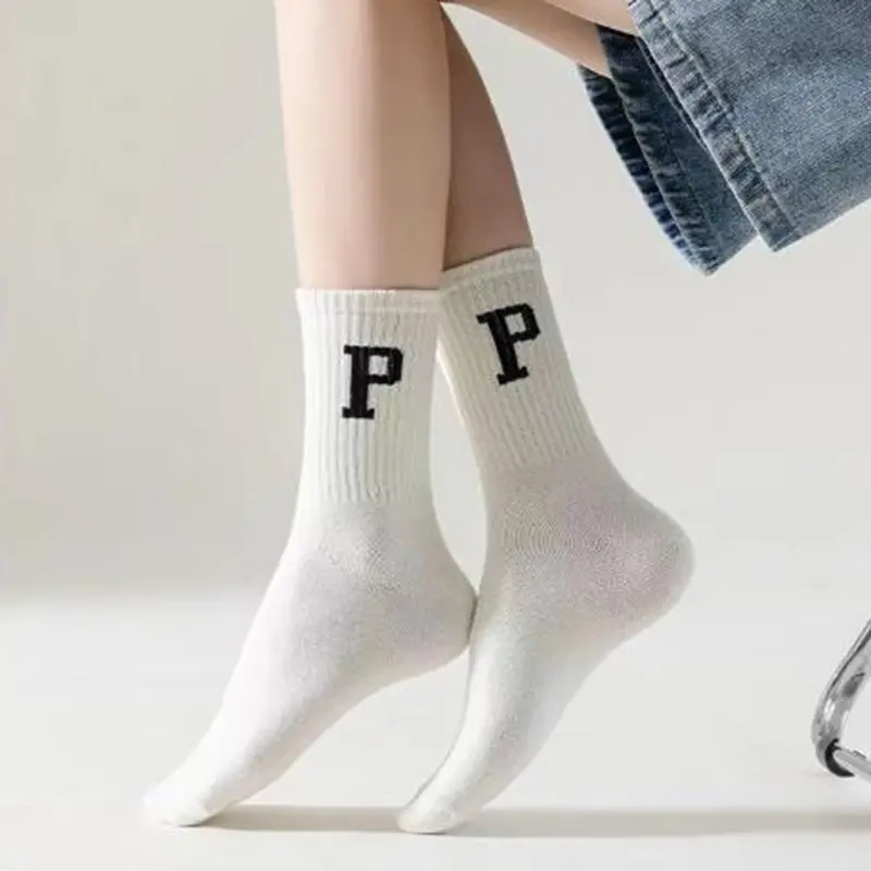 Fashion Mix Color Socks for Couples 2025 Autumn Letter Print Breathable Cotton Sports Socks 5 Pairs Women's Stripe Stockings