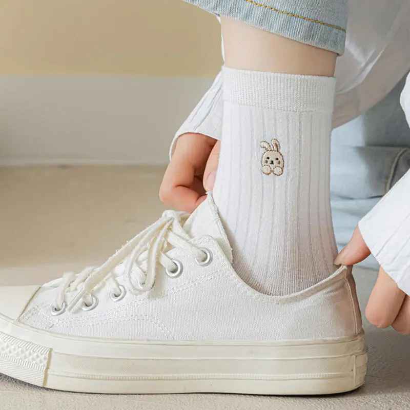 Cute Cartoon Embroidery White Socks Women 2025 Autumn 5 Pairs Anti-pilling Knitted Cotton Socks Breathable Girls' Jk Stockings