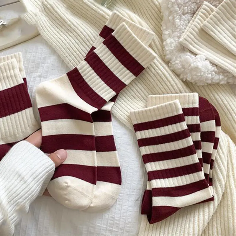 Vintage Red Striped Women's Socks 2025 Autumn Winter Sweet Bowknot Comfort Knitted Cotton Socks 5 Pairs Non Slip Girls' Stocking