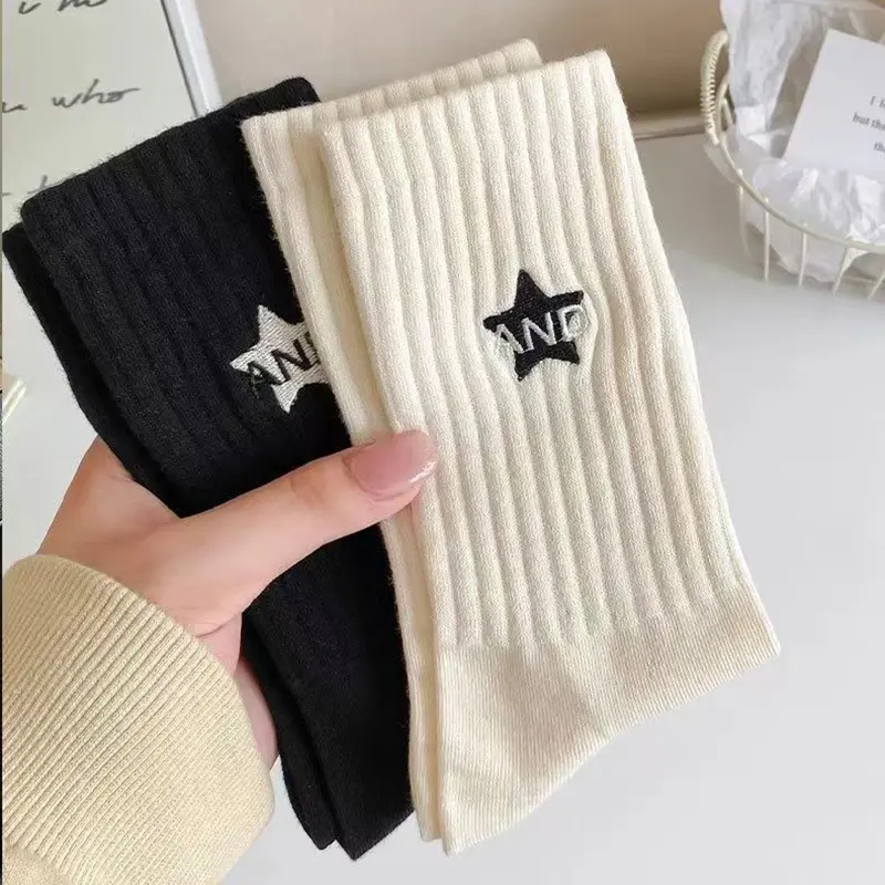 Stylish Black and White Striped Couple's Socks 2025 Autumn Winter Breathable Cotton Non Slip Sports Socks Women's Stockings