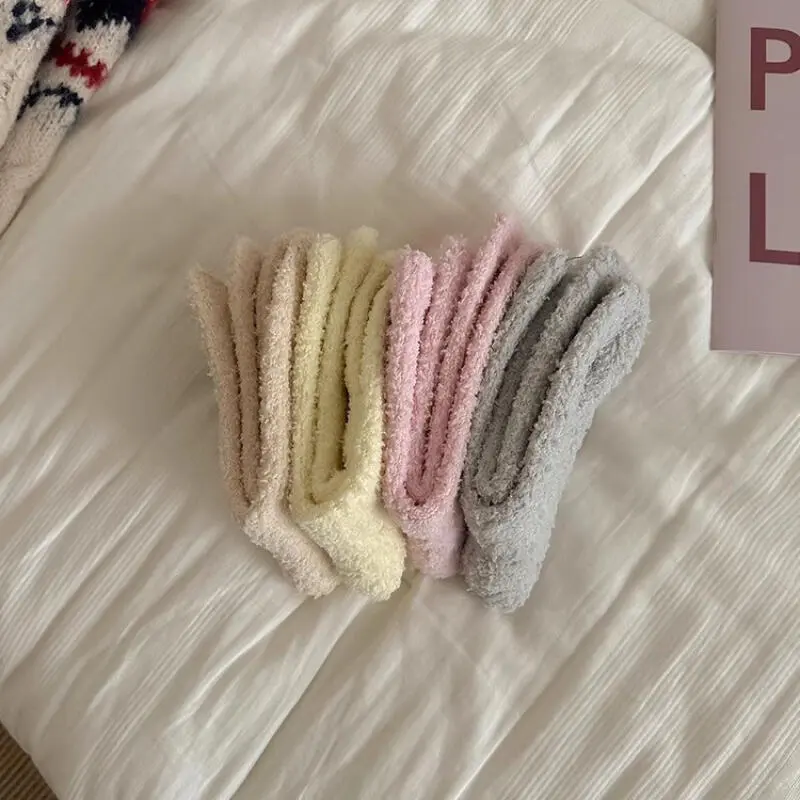 Coral Fleece Maternity Socks Women 2025 Winter 5 Pairs Cute Cartoon Embroidery Comfort Cotton Socks Non Slip Postpartum Stocking