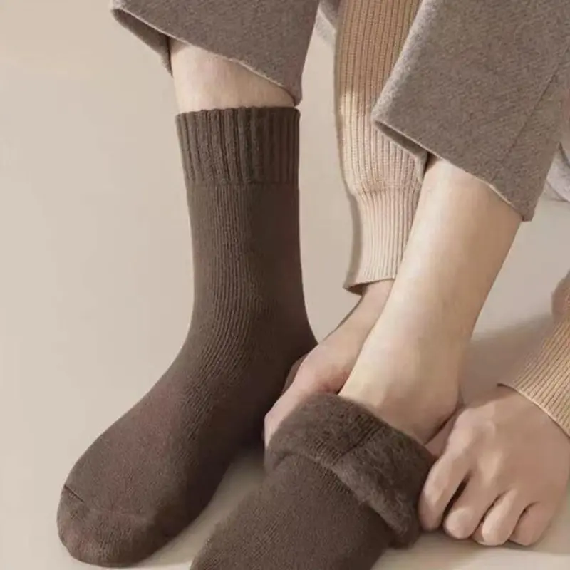 Retro Solid Warm Cashmere Socks Men 2025 Winter 5 Pairs Vintage Knit Comfort Fluffy Fur Thick Socks Formal Stockings for Men