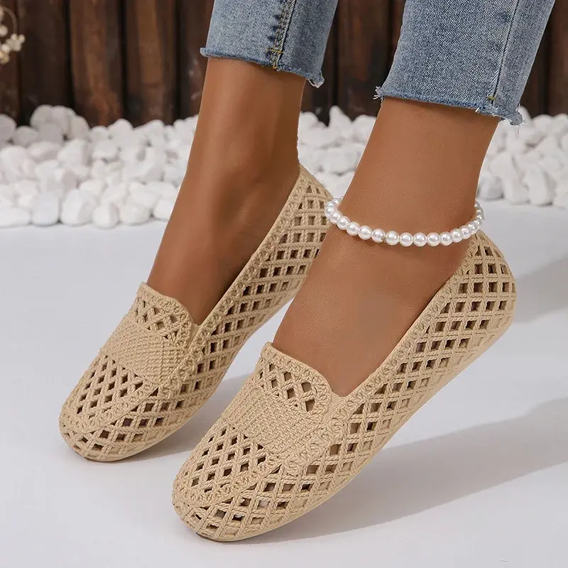 2024 New Summer Style Fashionable and Comfortable Flat-soled Casual Outer Wear Non-slip Fashionable Toe-cap Sandals for Women