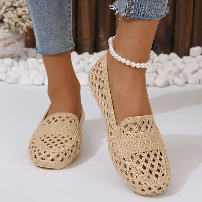 2024 New Summer Style Fashionable and Comfortable Flat-soled Casual Outer Wear Non-slip Fashionable Toe-cap Sandals for Women
