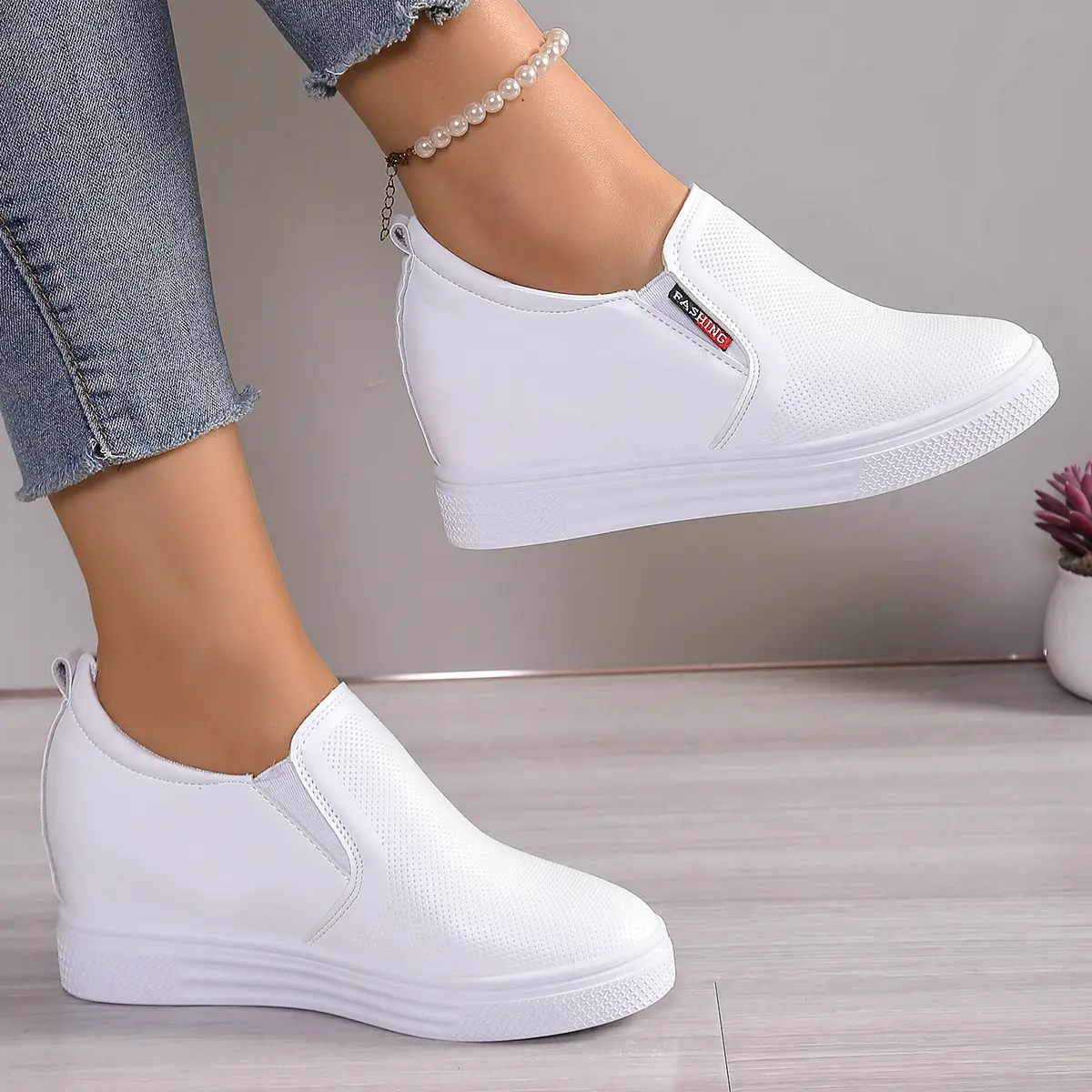 New White Hidden Wedge Heels Sneakers Casual Shoes Woman High Platform Shoes Women's High Heels Wedges Shoes for Womenbn