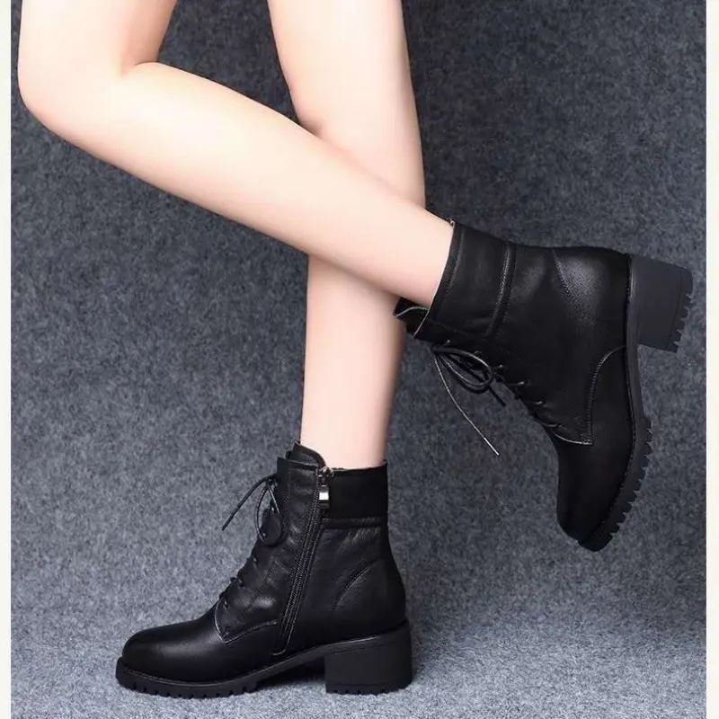 2023 Women's Shoes Luxury Chelsea Boot Women Leather Boot Chunky Winter Shoe Platform Ankle Boots Thick Heel Brand Designer