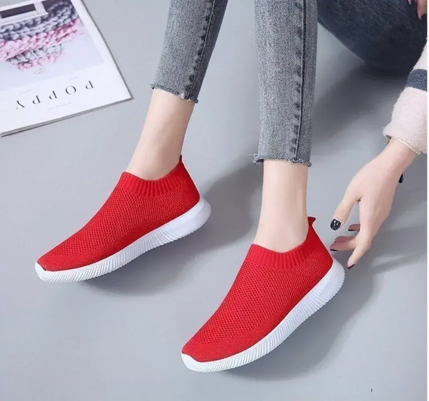 2024 Breathable Mesh Platform Sneakers for women Slip-on Soft Bottom Unisex Casual Shoes Super Light Comfort Couple Sports Shoes